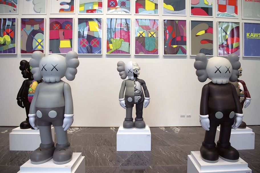 三十週年×KAWS典藏展：梵藝術父子檔的「潮眼力」